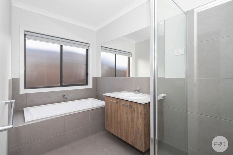 Photo - 9 Patriot Crescent, Smythes Creek VIC 3351 - Image 9