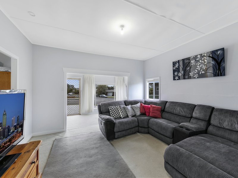 Photo - 9 Peel Street, Toukley NSW 2263 - Image 3