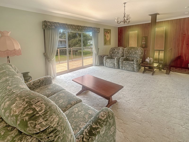 Photo - 9 Pelican Avenue, Hawks Nest NSW 2324 - Image 3