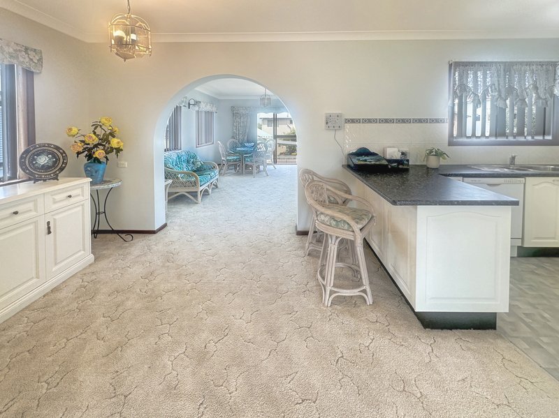 Photo - 9 Pelican Avenue, Hawks Nest NSW 2324 - Image 10