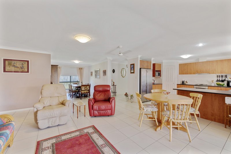 Photo - 9 Pembroke Crescent, Sippy Downs QLD 4556 - Image 5