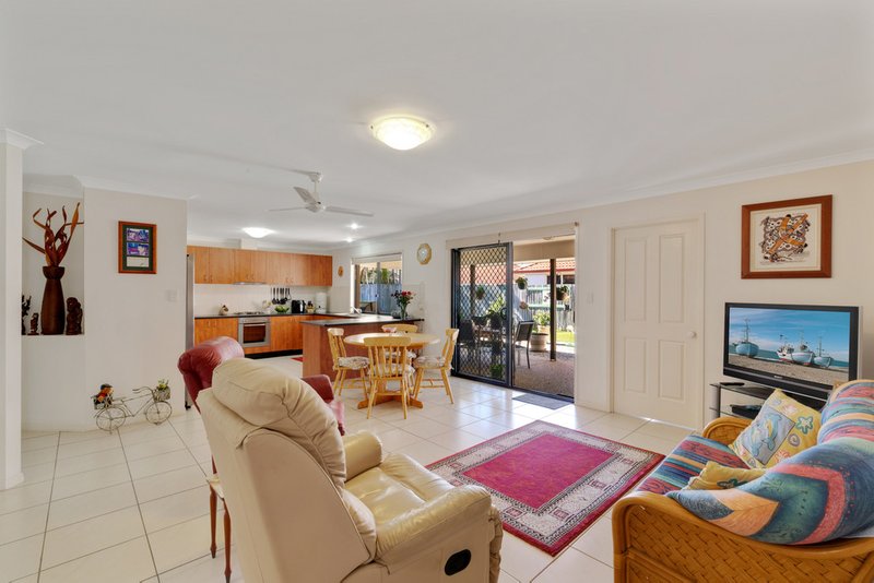 Photo - 9 Pembroke Crescent, Sippy Downs QLD 4556 - Image 6
