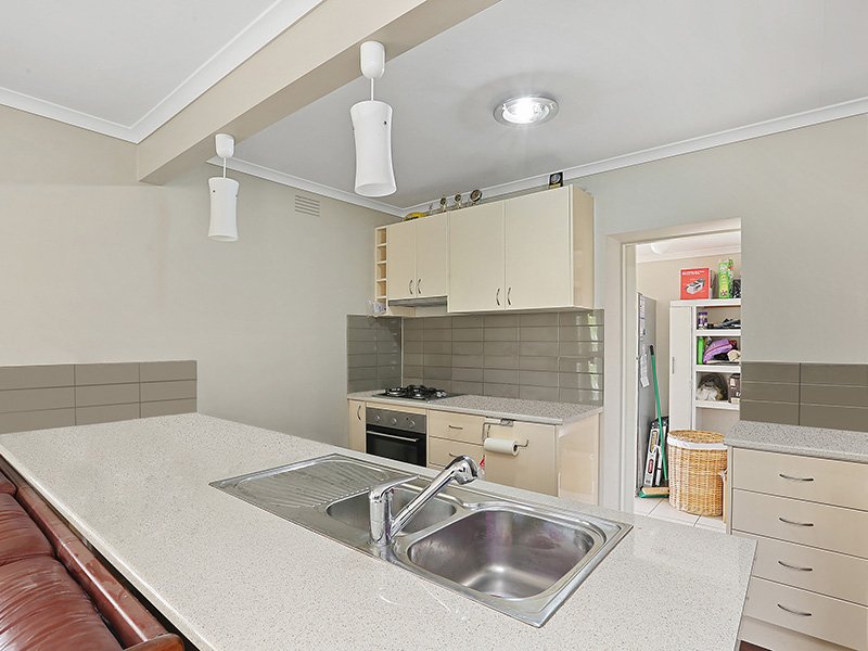 Photo - 9 Pembroke Street, Corio VIC 3214 - Image 2