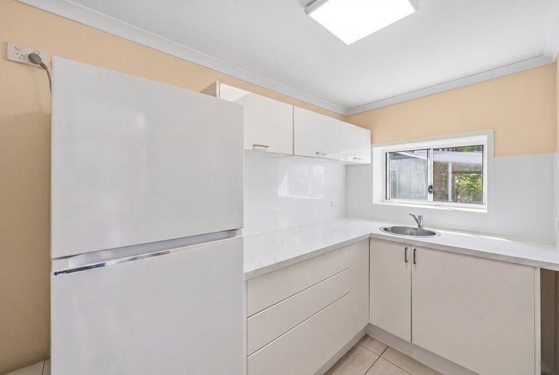 Photo - 9 Penamber Court, Benowa QLD 4217 - Image 27