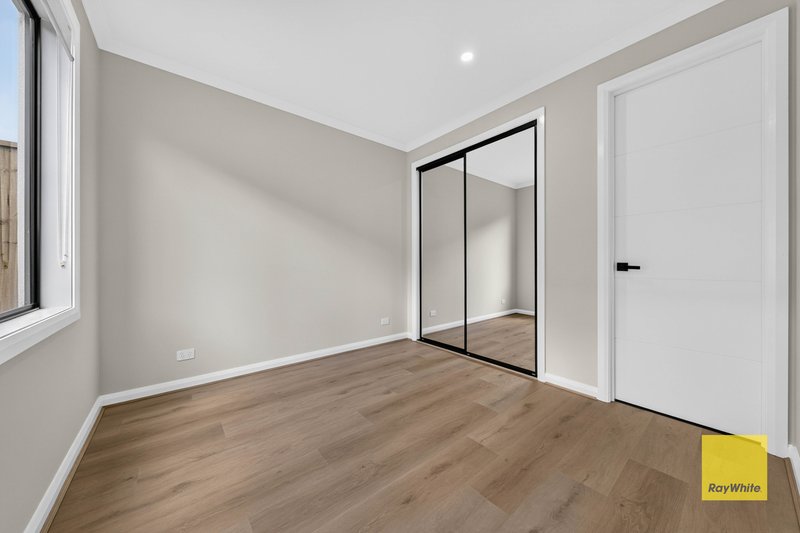 Photo - 9 Penzo Way, Tarneit VIC 3029 - Image 7