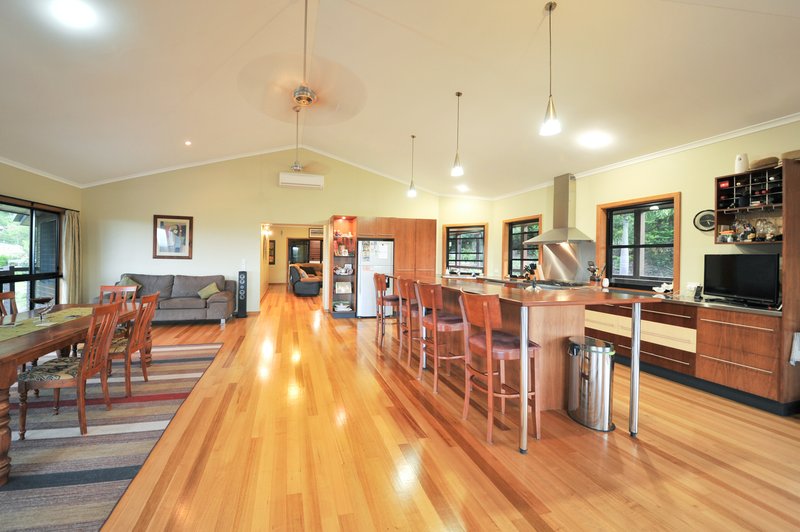 Photo - 9 Pepperberry Lane, Cannon Valley QLD 4800 - Image 5