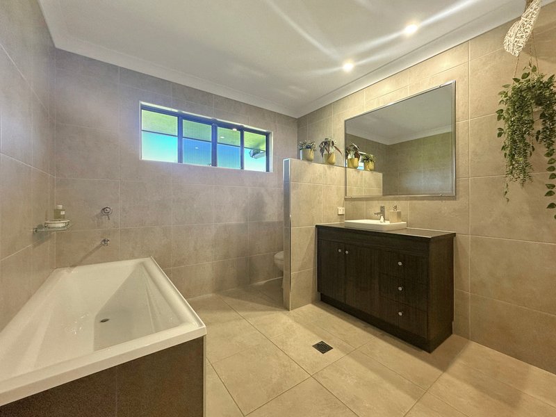 Photo - 9 Perpetua Place, Sarina QLD 4737 - Image 25