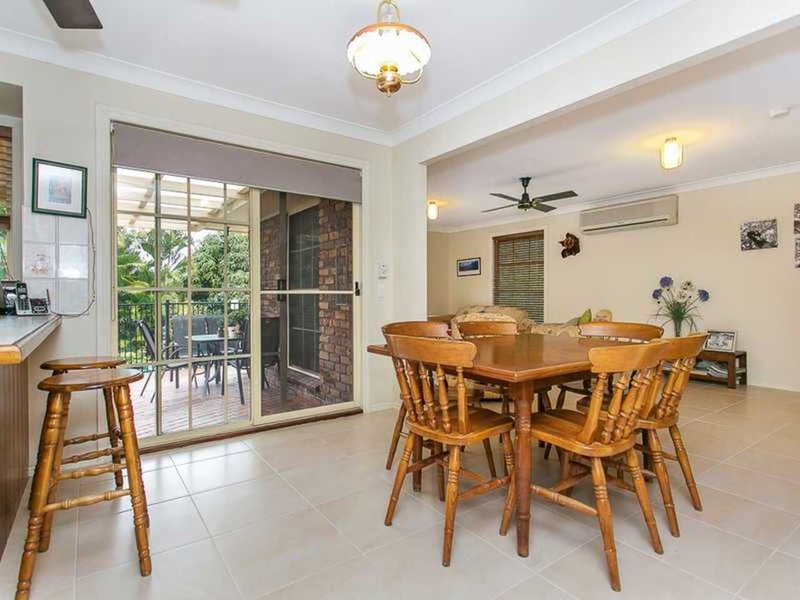 Photo - 9 Pharlap Avenue, Mudgeeraba QLD 4213 - Image 7