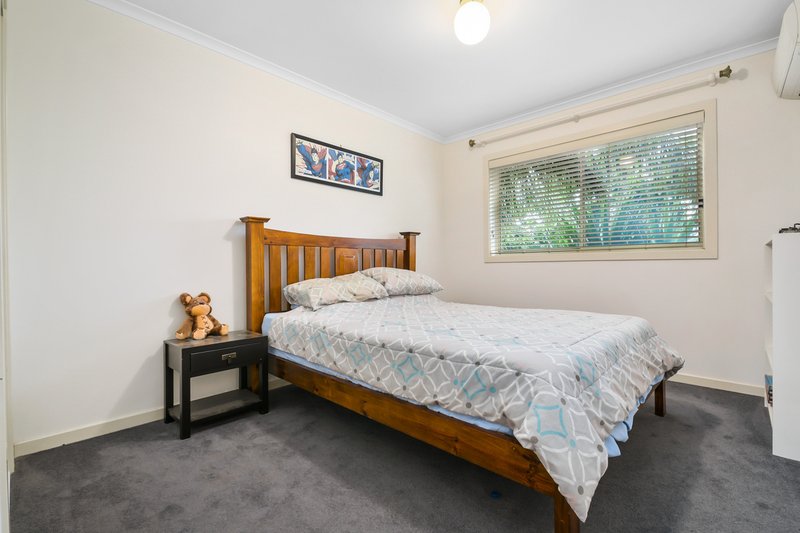 Photo - 9 Pheasant Court, Berwick VIC 3806 - Image 16