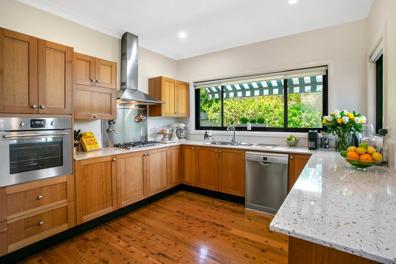 Photo - 9 Phillip Avenue, Seaforth NSW 2092 - Image 3