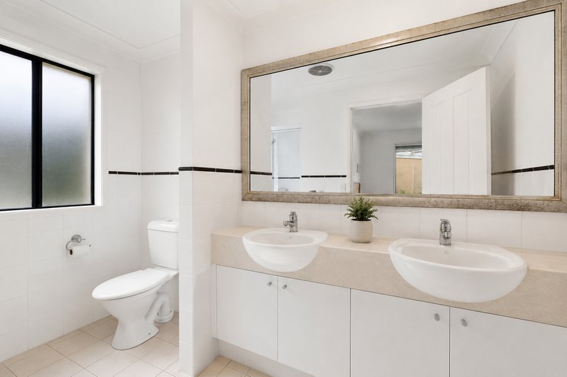 Photo - 9 Picabeen Close, Robina QLD 4226 - Image 5