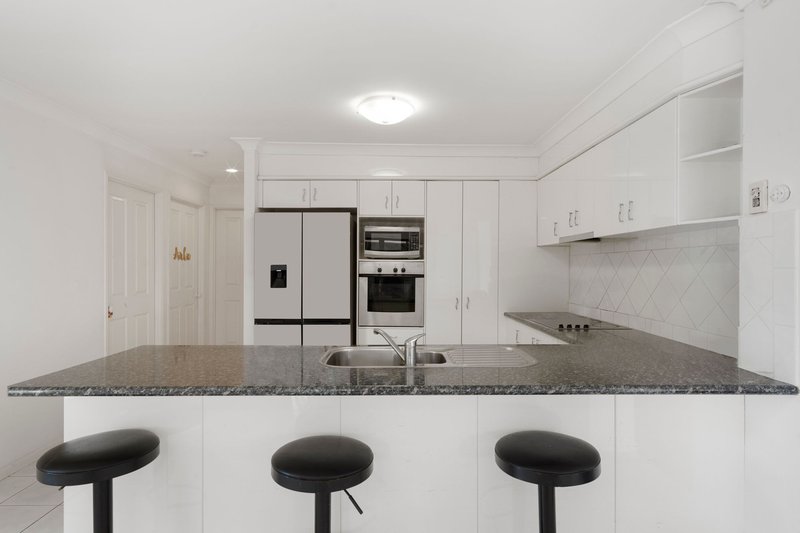 Photo - 9 Picabeen Close, Robina QLD 4226 - Image 11