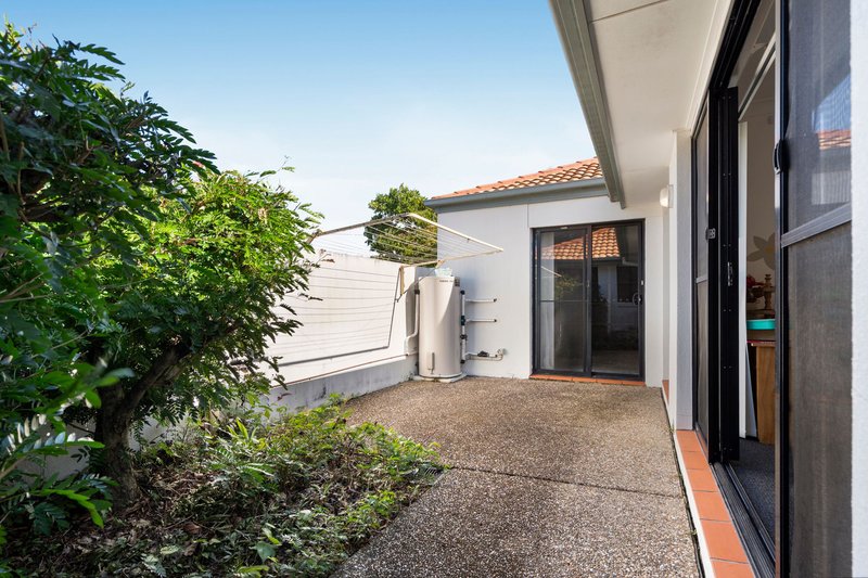 Photo - 9 Picabeen Close, Robina QLD 4226 - Image 15