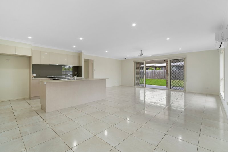 Photo - 9 Pinehill Street, Yarrabilba QLD 4207 - Image 2