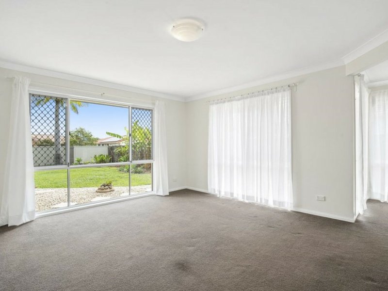 Photo - 9 Placid Court, Varsity Lakes QLD 4227 - Image 3