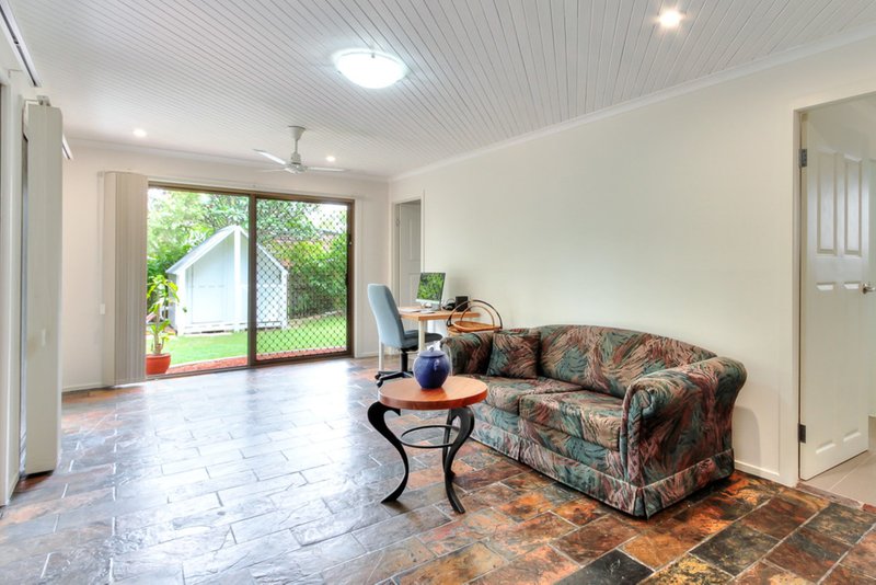 Photo - 9 Plateau Drive, Springwood QLD 4127 - Image 12