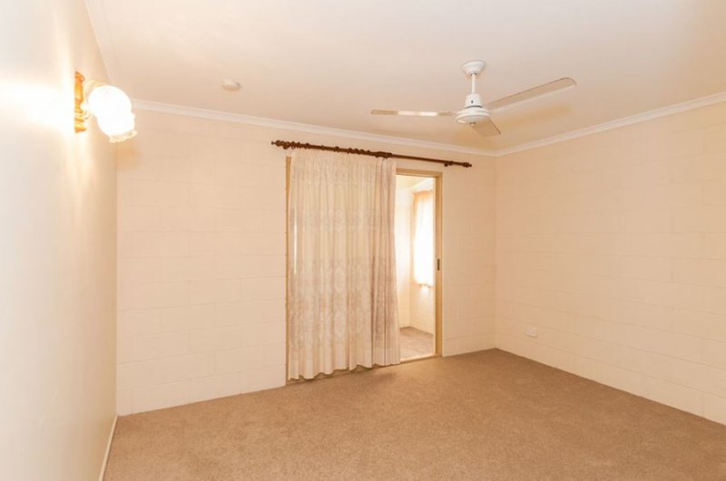 Photo - 9 Pleasant Avenue, Tannum Sands QLD 4680 - Image 9