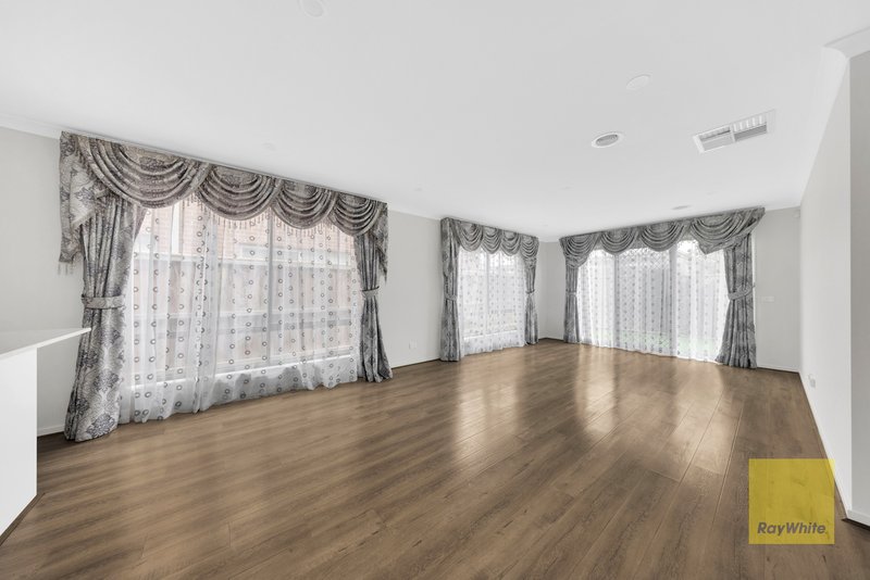Photo - 9 Plough Avenue, Truganina VIC 3029 - Image 12