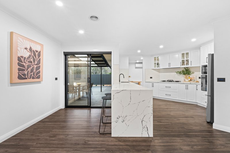 Photo - 9 Plowman Court, Epping VIC 3076 - Image 3