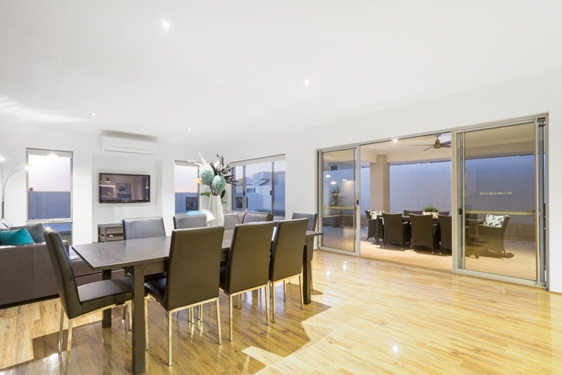 Photo - 9 Podman Loop, North Coogee WA 6163 - Image 6