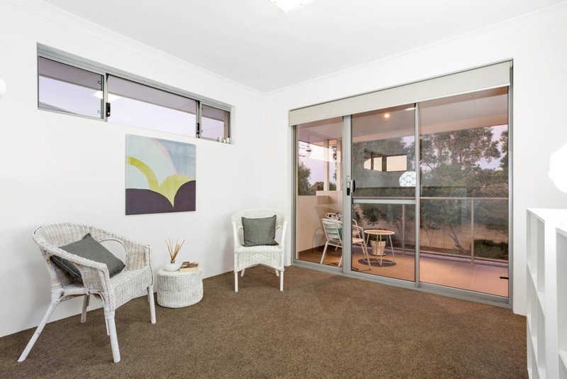 Photo - 9 Podman Loop, North Coogee WA 6163 - Image 14