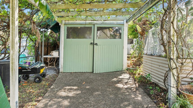 Photo - 9 Pollard Street, Brighton QLD 4017 - Image 11