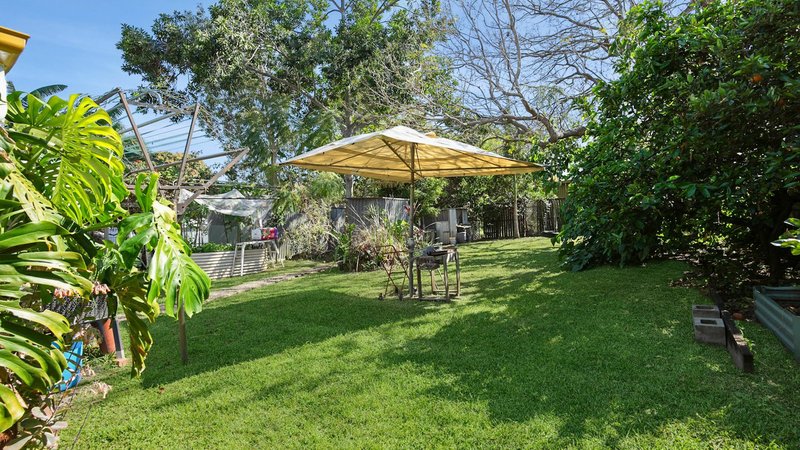 Photo - 9 Pollard Street, Brighton QLD 4017 - Image 15