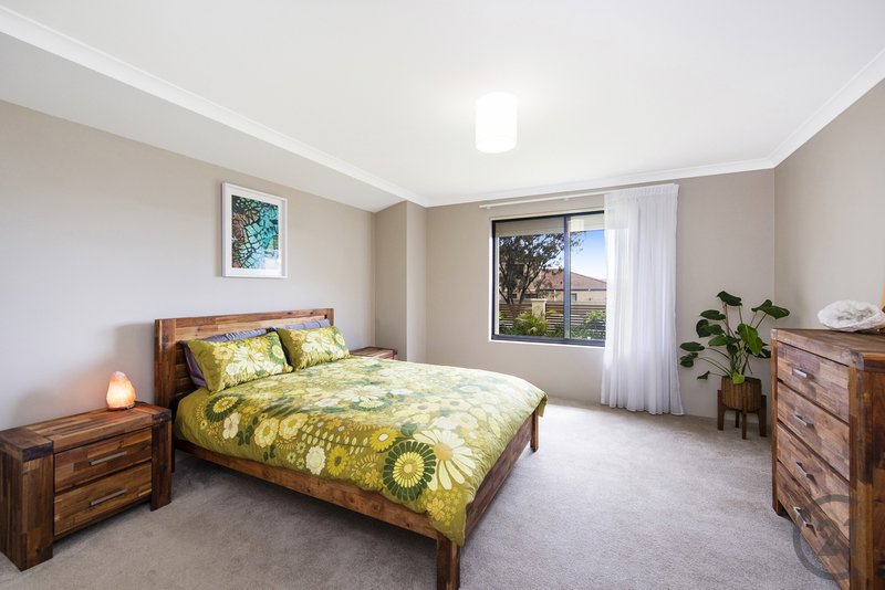 Photo - 9 Possum Drive, Wannanup WA 6210 - Image 6