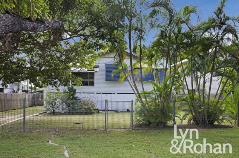 9 Princes Road, Hyde Park QLD 4812