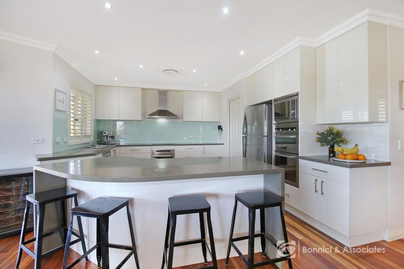 Photo - 9 Pritchard Lane, Beechworth VIC 3747 - Image 6