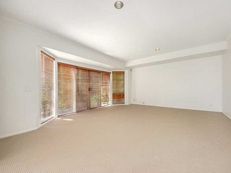 Photo - 9 Pymble Place, Robina QLD 4226 - Image 7