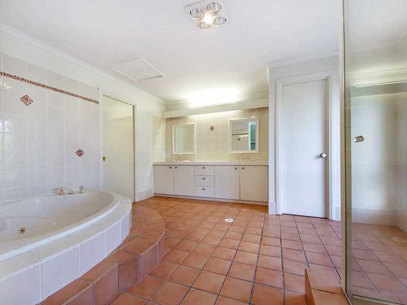 Photo - 9 Pymble Place, Robina QLD 4226 - Image 12