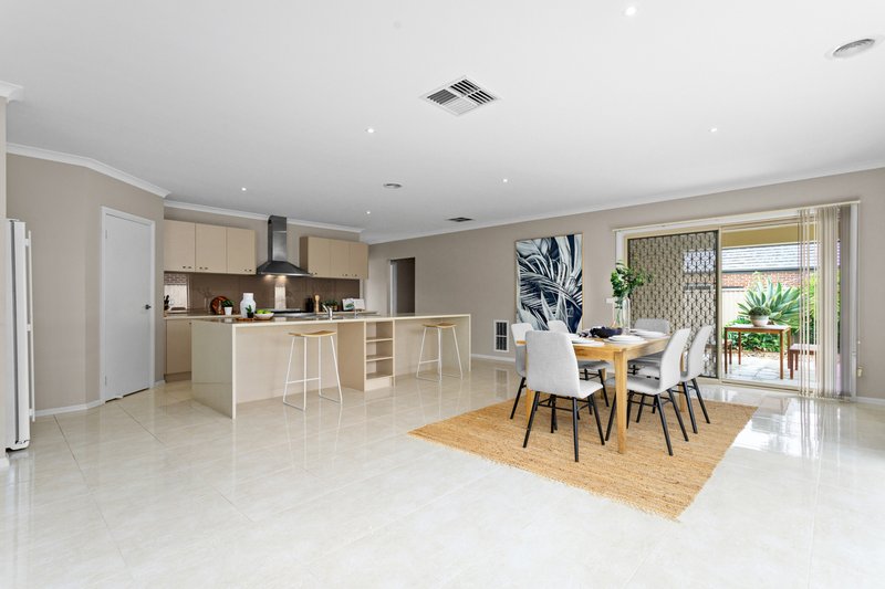 Photo - 9 Quartz Grove, Epping VIC 3076 - Image 5