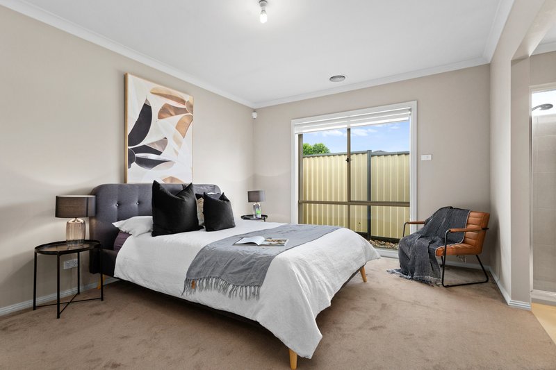 Photo - 9 Quartz Grove, Epping VIC 3076 - Image 11