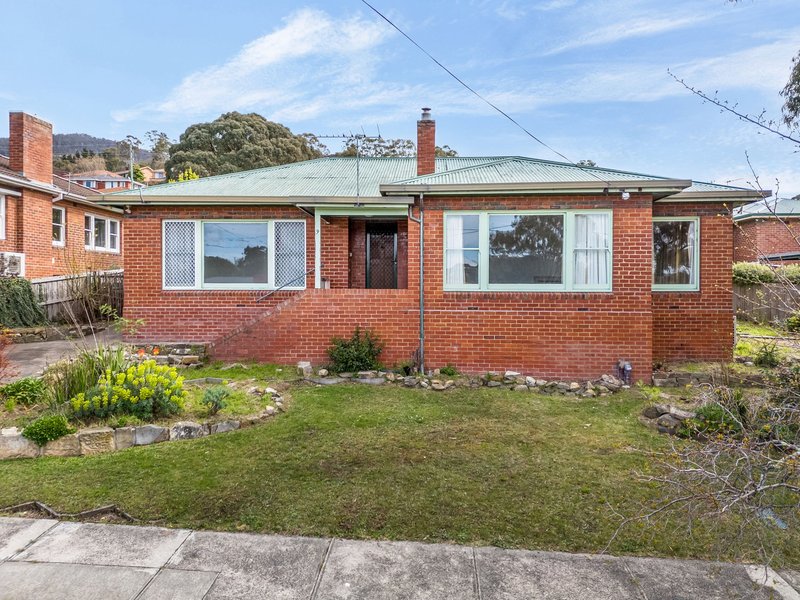 9 Radcliff Crescent, Rosetta TAS 7010