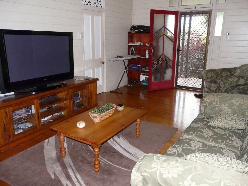 Photo - 9 Rae Street, Ayr QLD 4807 - Image 9