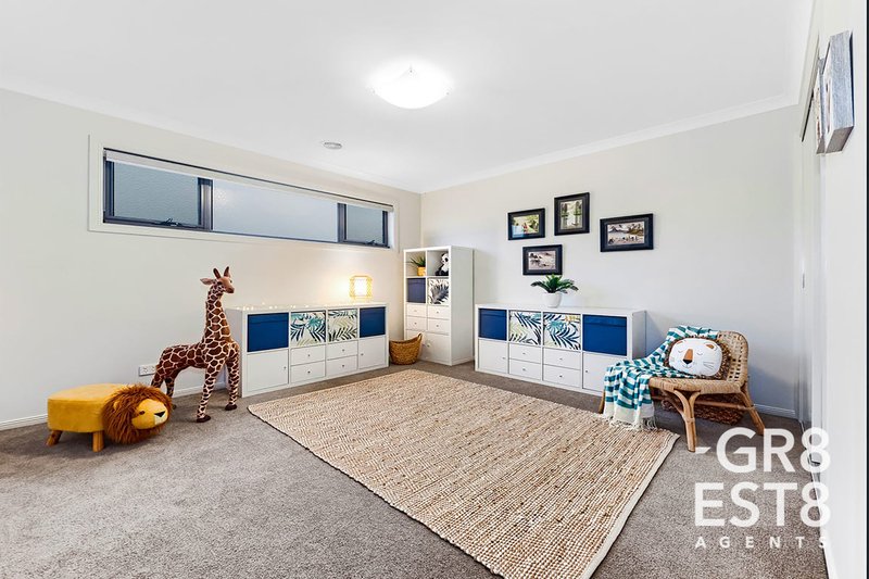 Photo - 9 Ranfurlie Boulevard, Cranbourne West VIC 3977 - Image 17