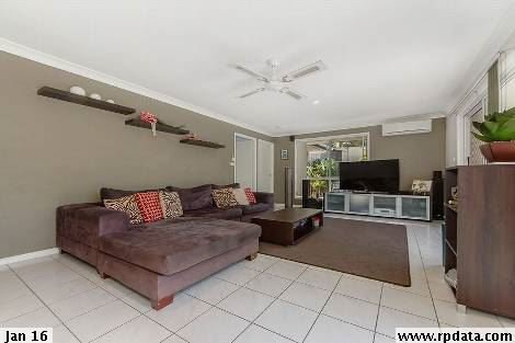 Photo - 9 Range Court, Arundel QLD 4214 - Image 5