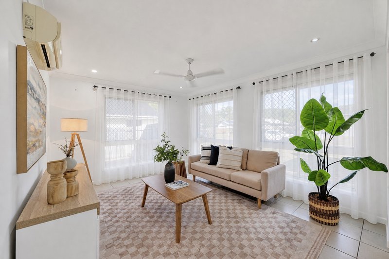 Photo - 9 Rangeleigh Court, Mount Louisa QLD 4814 - Image 2