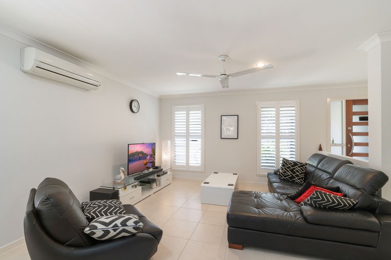 Photo - 9 Rangeleigh Court, Palmwoods QLD 4555 - Image 6