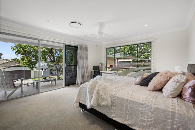 Photo - 9 Rebecca Court, Broadbeach Waters QLD 4218 - Image 18