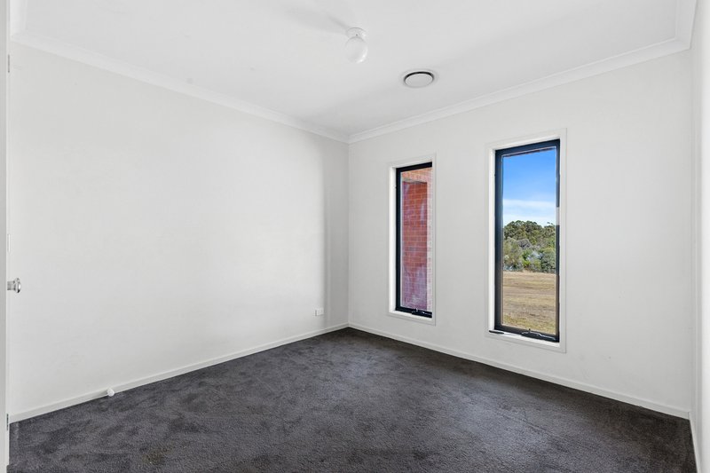 Photo - 9 Red Box Court, Seymour VIC 3660 - Image 9