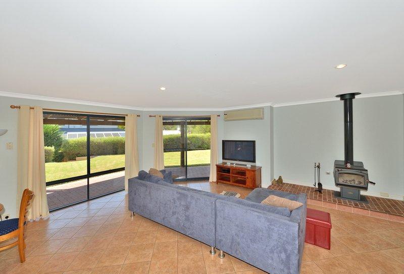 Photo - 9 Red Gum Close, Bouvard WA 6211 - Image 5