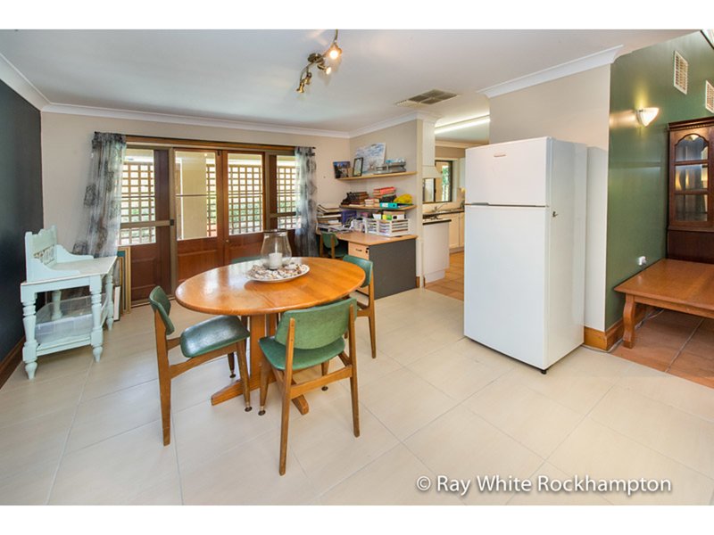 Photo - 9 Rees Jones Close, Frenchville QLD 4701 - Image 12