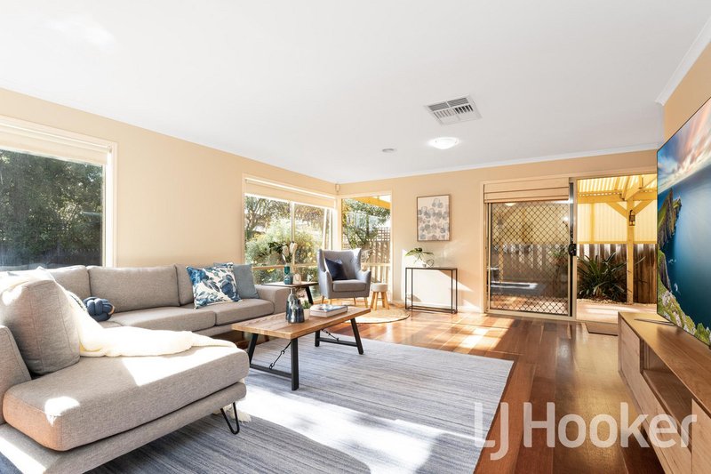 Photo - 9 Regency Terrace, Hoppers Crossing VIC 3029 - Image 5