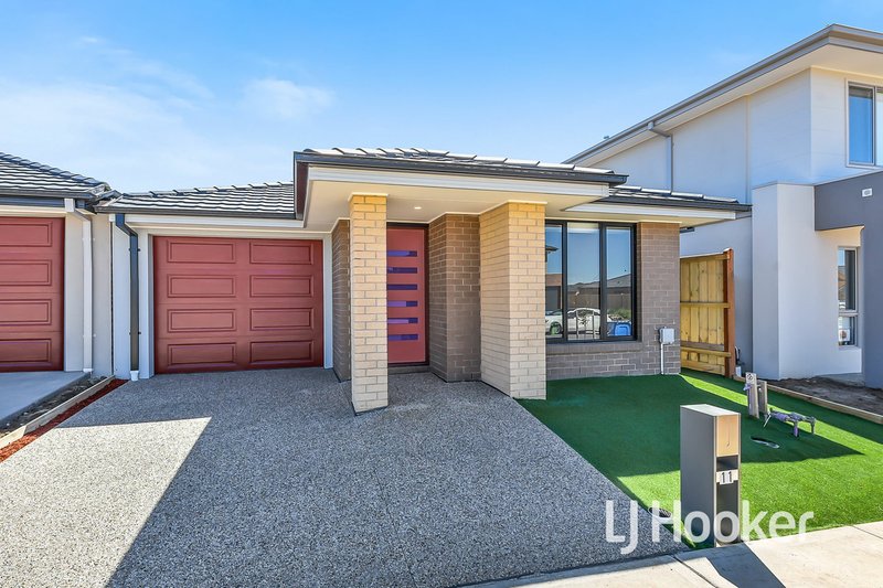 9 Remedy Drive, Clyde VIC 3978