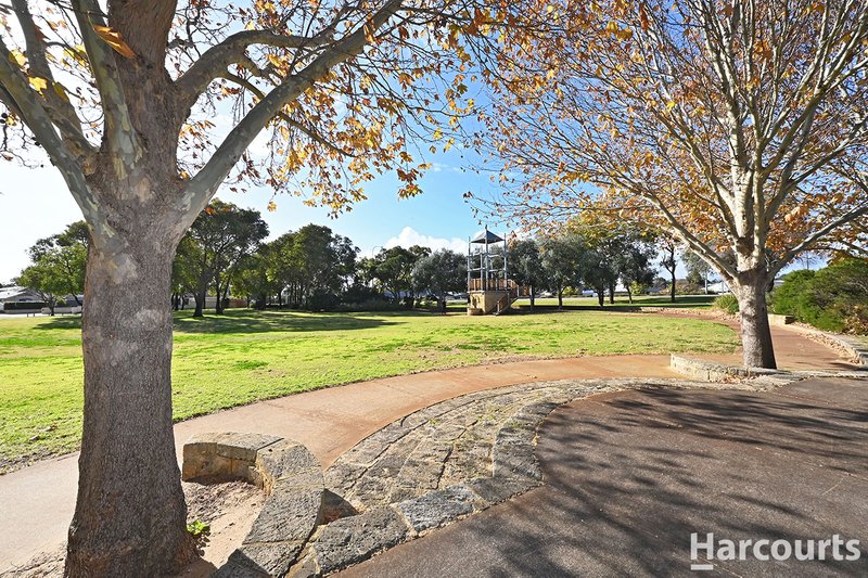 Photo - 9 Renner Circle, Wanneroo WA 6065 - Image 25