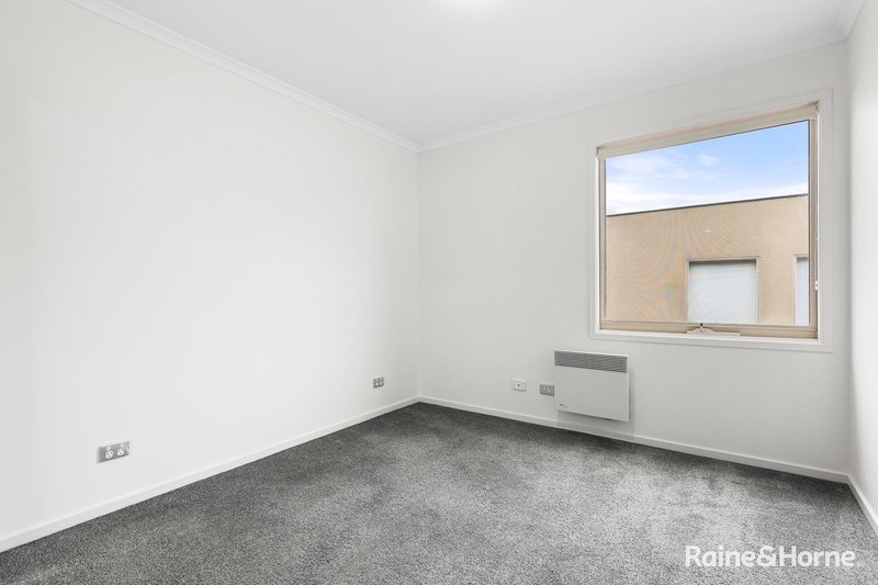 Photo - 9 Ribbony Walk, Maribyrnong VIC 3032 - Image 11