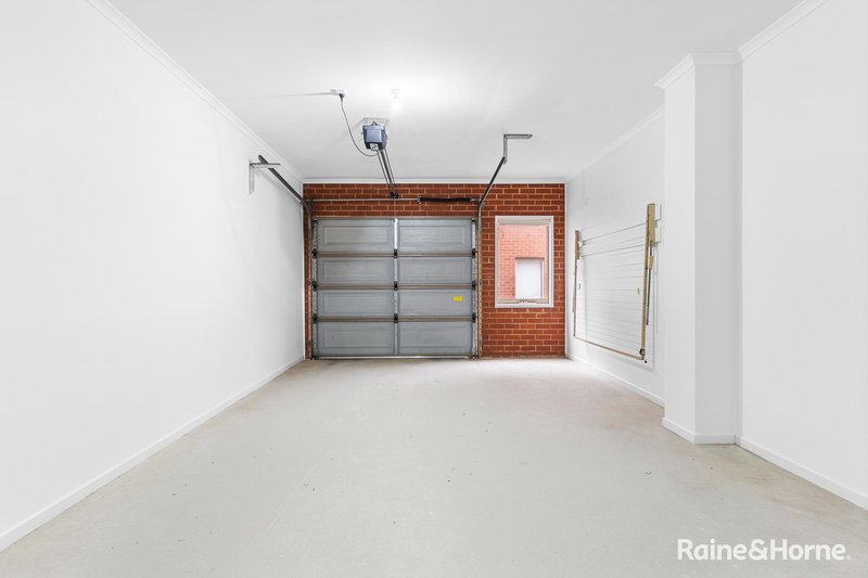 Photo - 9 Ribbony Walk, Maribyrnong VIC 3032 - Image 12