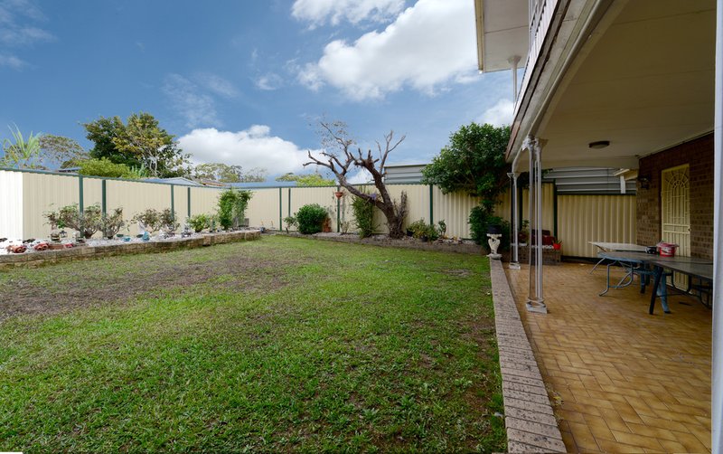 Photo - 9 Richmond Close, St Johns Park NSW 2176 - Image 16